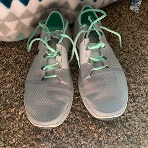 Under armour speed form AMP tennis shoes